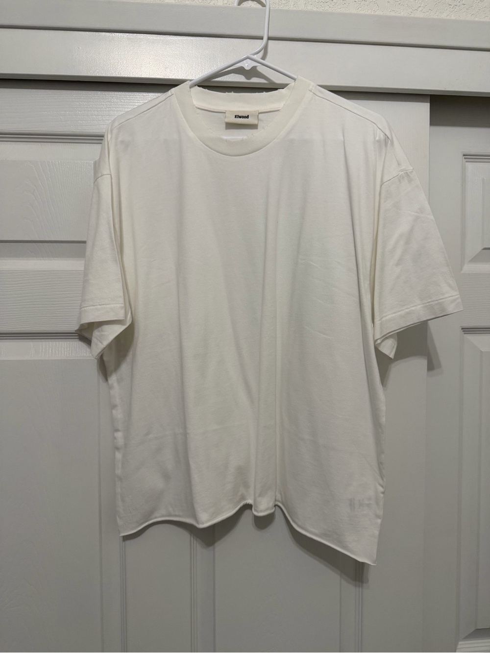 Elwood Oversized Crop Core Tee